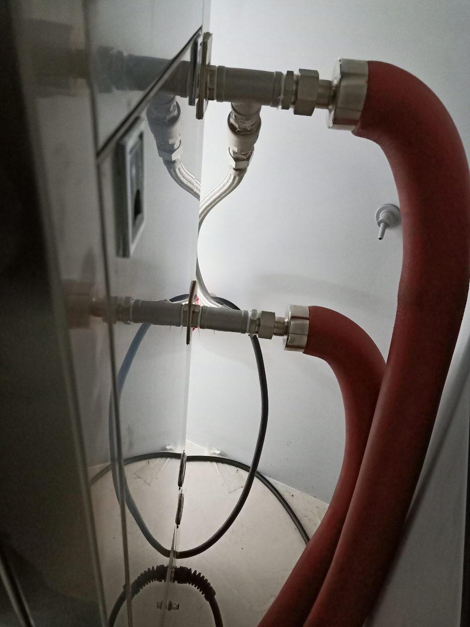 Chemical reaction exothermic or endothermic temperature dynamic compensation system (Image 4)
