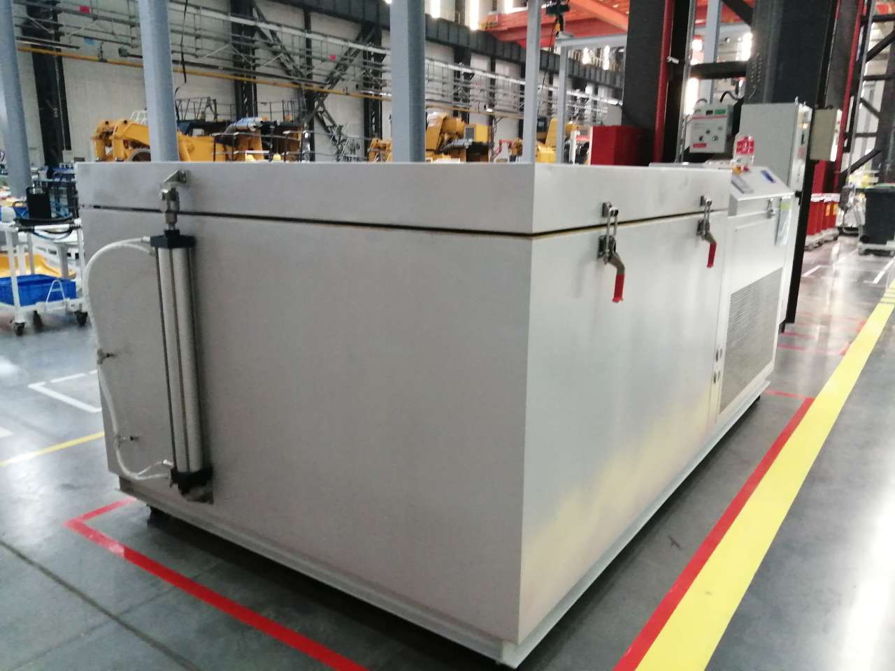 Application Note of Low Temperature Refrigerator for Cold Shrink Assembly of Automobile Engine Parts (Image 2)
